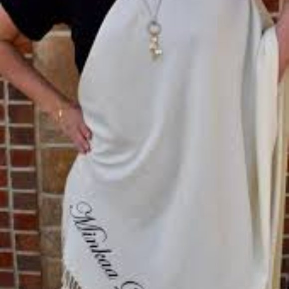 Hot Pink Pashmina Scarf With Black Rose Print - Picture 11 of 11